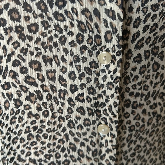 Kate Hill Animal print women’s blouse size 12 100% Silk pre loved - Picture 4 of 7